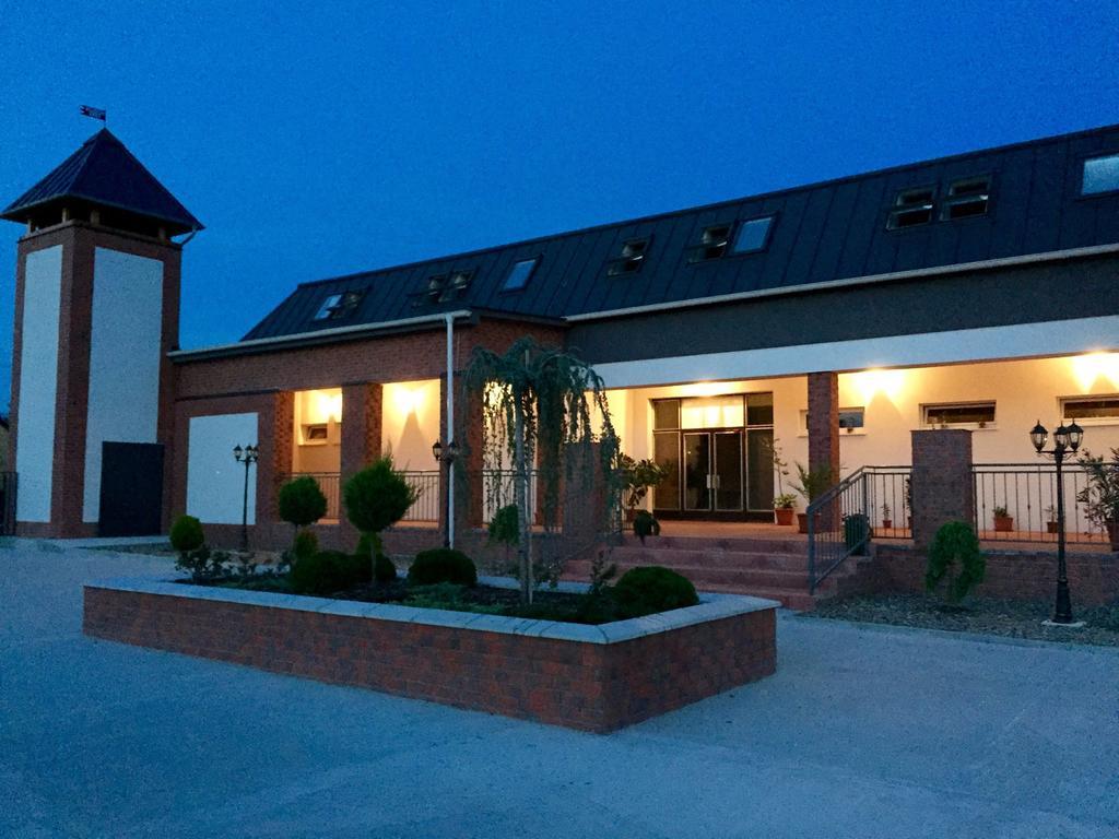Guest House Hodus Vydrany Exterior foto
