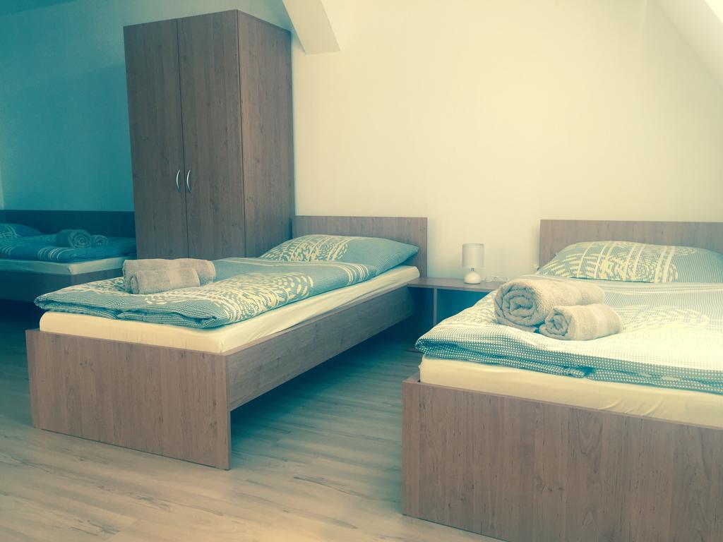 Guest House Hodus Vydrany Exterior foto